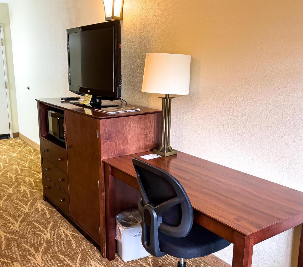 Hotel Governors